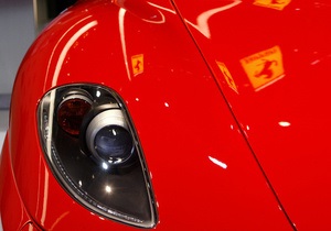 В Швейцарии водителя Ferrari оштрафовали за превышение скорости на $290 тысяч