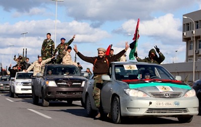 Влада Лівії і повстанці домовилися відновити роботу нафтових портів