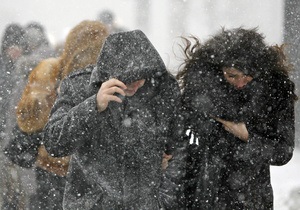 Непогода - снегопады - погода в Украине - пробное тестирование - В трех западных областях из-за непогоды перенесли тестирование
