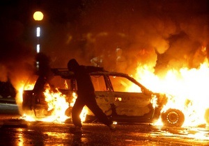 В ходе беспорядков в Северной Ирландии пострадали 82 полицейских