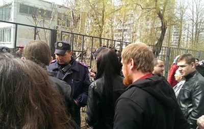 Активисты пикетировали здание суда в Харькове