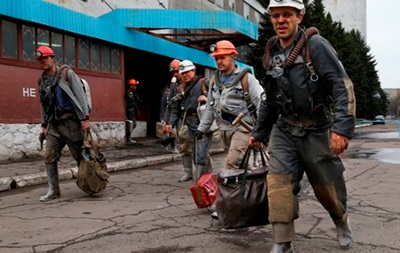 Підсумки 11 квітня: трагедія на донецькій шахті, діалог Яценюка зі сходом і нові санкції США 