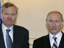 НГ: Россия довольна: партнеров по СНГ блокировали на пути в альянс