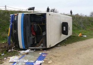 В Крыму перевернулся автобус с 36 пассажирами