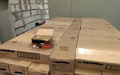 СБУ изъяла в Киеве 12 тонн боевых патронов 