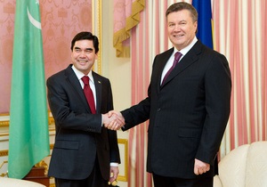 Янукович: Украина рассматривает участие в разработке газовых месторождений Туркменистана
