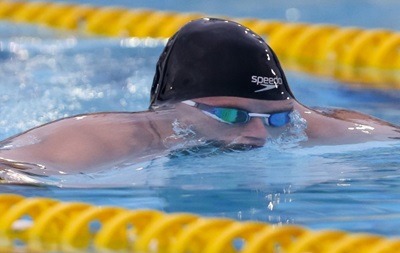 Молодой украинский пловец установил сразу два рекорда
