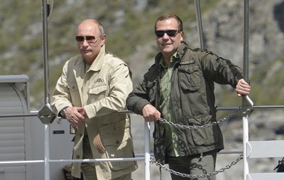 Путин и Медведев 9 мая могут посетить Крым 