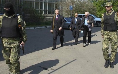 СБУ заявляє про причетність росіян до захоплення представників ОБСЄ у Слов янську