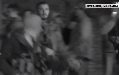 При штурме военкомата в Луганске ранен срочник - МВД