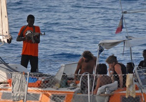 Сомалийские пираты захватили танкер с двумя украинцами на борту