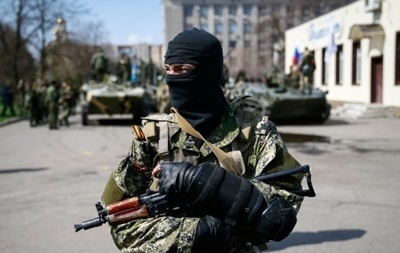 В Луганске слышна стрельба, есть раненные