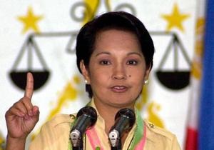 Суд Филиппин выдал ордер на арест бывшего президента Глории Арройо