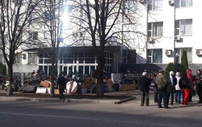 Вооруженные люди захватили райотдел СБУ в Донецке - СМИ