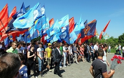 ПР и КПУ проведут массовые шествия 