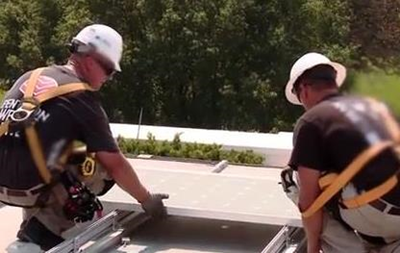 На крыше Белого дома установили солнечные батареи