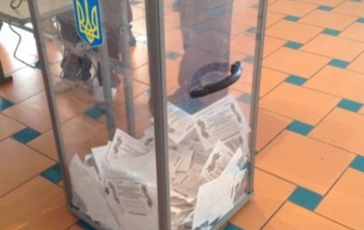 Мужчина устроил стрельбу на одном из избирательных участков Донецкой области