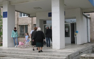 Виборчі дільниці закрилися на референдумі в Луганській області