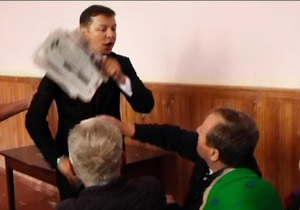 Ляшко ударил своего оппонента по 208 избирательному округу