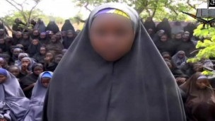 Боко Харам показує відео з викраденими школярками
