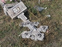 В Крыму на мусульманском кладбище вандалы разрушили все могилы