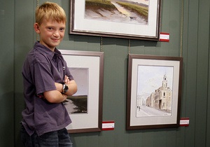 Девятилетний британский художник заработал собственными картинами на дом