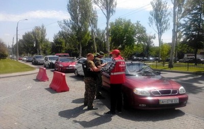 Представители ДНР блокируют въезды на стоянку Донбасс Арены 