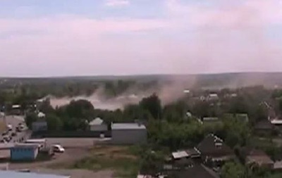 Украинские силовики обстреливают Славянск - штаб ополчения