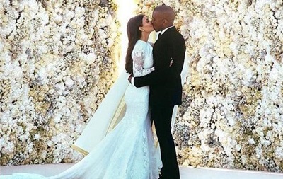 Весільне фото Кім Кардашьян і Каньє Веста стало найпопулярнішим в історії Instagram