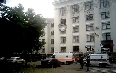 Унаслідок вибуху в Луганській ОДА загинули дві людини