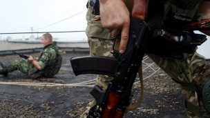 Штурм в Луганську: військові покинули частину