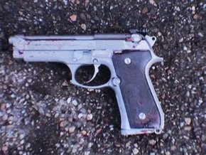 В Москве семилетний мальчик выстрелил в брата из украденного пистолета