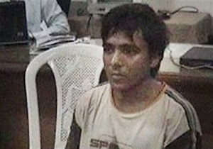 Приговоренный к смертной казни мумбайский террорист расплакался в зале суда