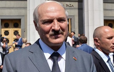 Почему Лукашенко демонстративно поддерживает Киев - DW