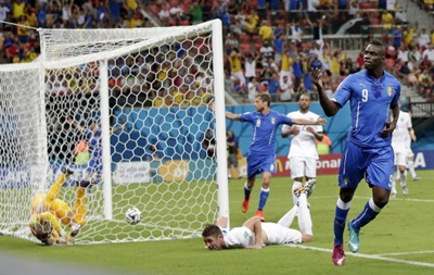 Марио Балотелли приносит Италии победу над Англией