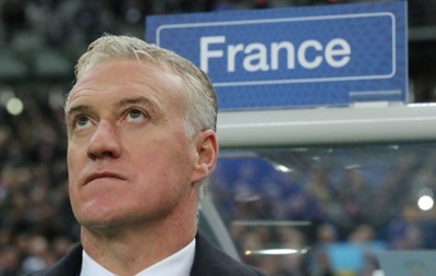 Тренер сборной Франции пожаловался на беспилотник