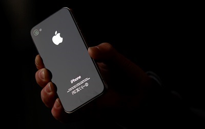 В Украине через неделю начнутся официальные продажи iPhone - СМИ