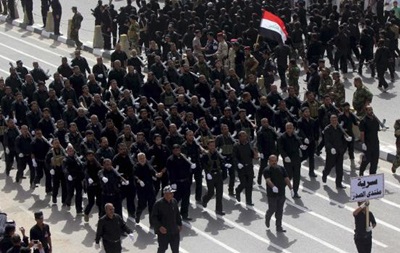 Шиитские боевики прошли маршем по центру Багдада