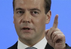 Медведев: Ответственность интернет-СМИ выше остальных
