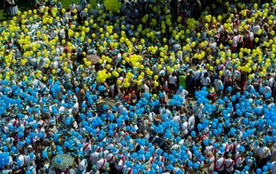 Киевский флешмоб за единую Украину попал в Книгу рекордов
