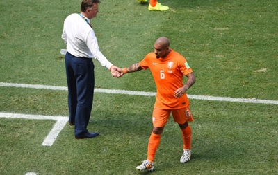 Основной полузащитник сборной Голландии рискует пропустить остаток ЧМ-2014