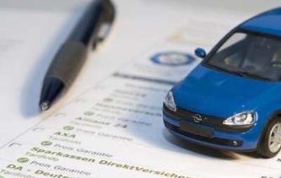 Автомобільний ринок в Україні обвалився на 45% 