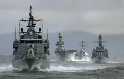 Росія почала військові навчання в Чорному морі