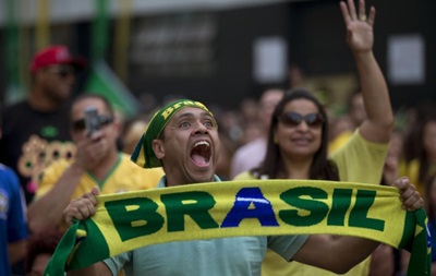 Чемпіонат світу: Бразилія у важкому поєдинку обігрує Колумбію 