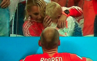 Маленький син Роббена розплакався після поразки збірної Нідерландів 
