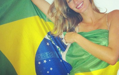 Трофей чемпионата мира будет вручать бразильская красавица (фото)