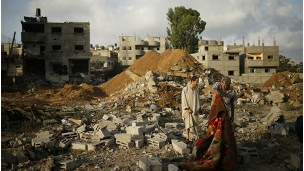 Тисячі палестинців покинули Газу через авіаудари