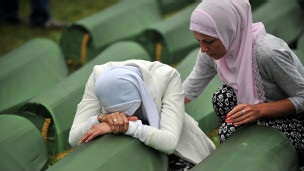 Нідерланди відповідальні за 300 загиблих у Сребрениці