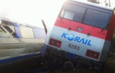 У Південній Кореї зіткнулися пасажирські потяги 