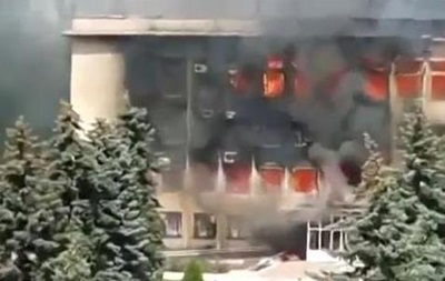 В сгоревшей госадминистрации Дзержинска находились люди